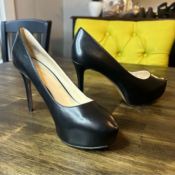 NINE WEST | Juliette Platform Pumps 8M - Picture 3 of 12